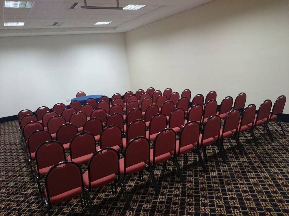 Taua Hotel Atibaia Zewnętrze zdjęcie